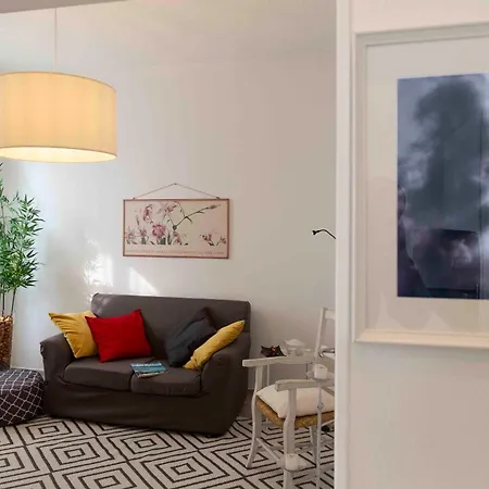Rossena Tranquillo Appartamento, Con Giardino, Vicino Al Centro Ed All'ospedale Santa Maria Nuova Smn * רג'ו אמיליה