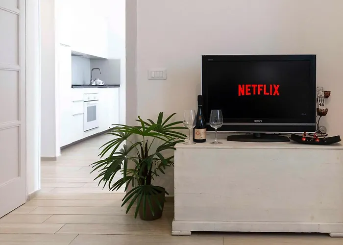 Rossena Tranquillo Appartamento, Con Giardino, Vicino Al Centro Ed All'ospedale Santa Maria Nuova Smn Apartament