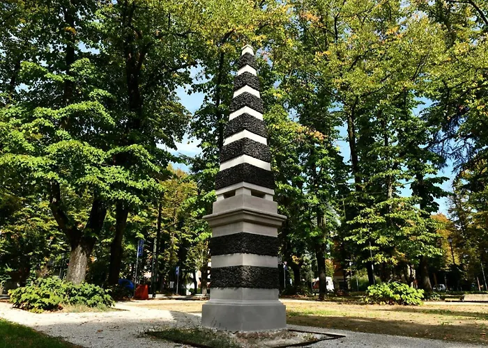 Rossena Tranquillo Appartamento, Con Giardino, Vicino Al Centro Ed All'ospedale Santa Maria Nuova Smn Apartament Reggio nell'Emilia