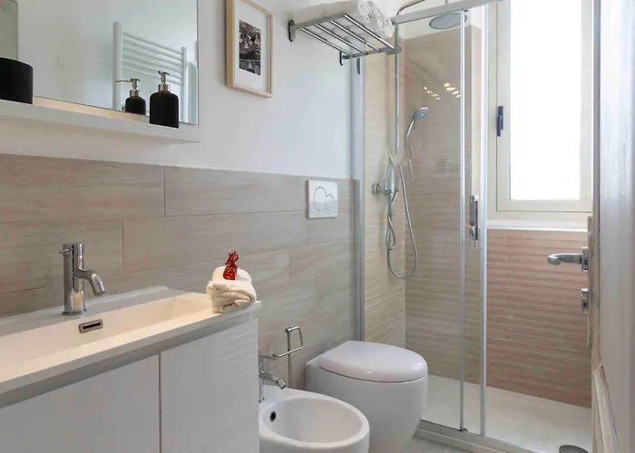 Rossena Tranquillo Appartamento, Con Giardino, Vicino Al Centro Ed All'ospedale Santa Maria Nuova Smn Apartament Reggio nell'Emilia