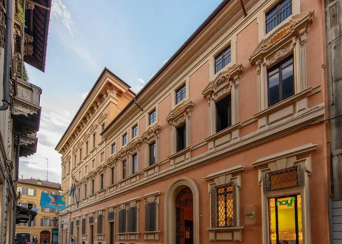 Apartament Rossena Tranquillo Appartamento, Con Giardino, Vicino Al Centro Ed All'ospedale Santa Maria Nuova Smn