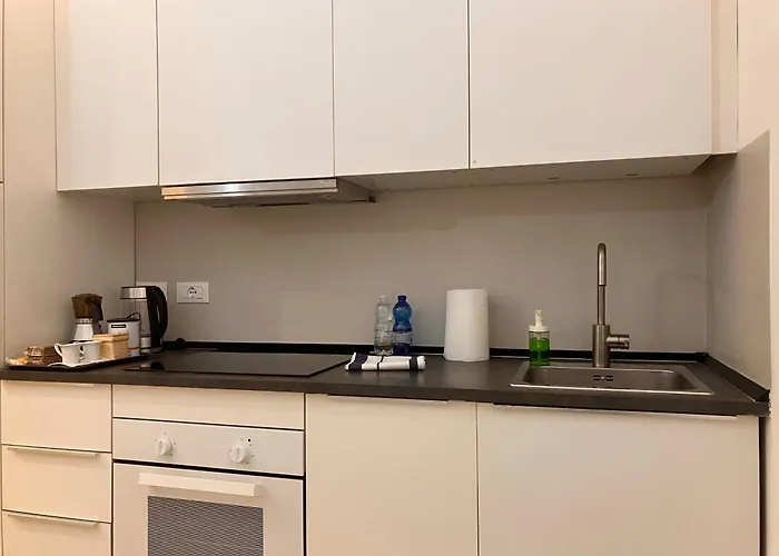 Rossena Tranquillo Appartamento, Con Giardino, Vicino Al Centro Ed All'ospedale Santa Maria Nuova Smn *