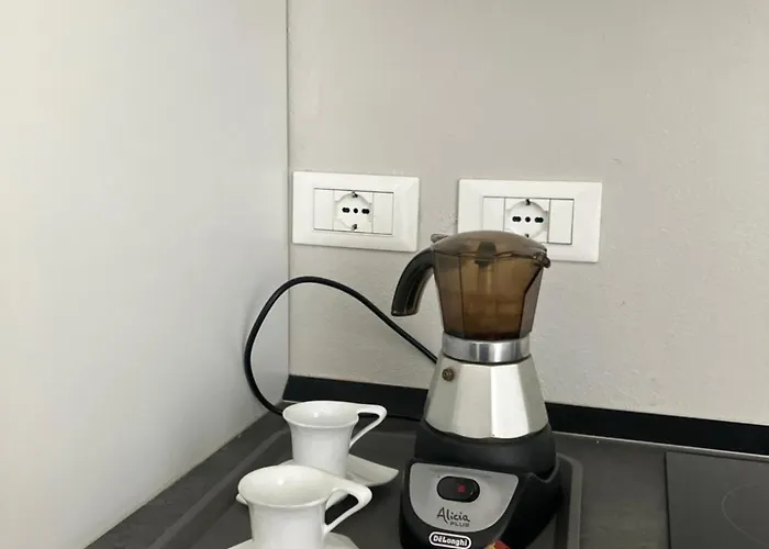 Rossena Tranquillo Appartamento, Con Giardino, Vicino Al Centro Ed All'ospedale Santa Maria Nuova Smn *