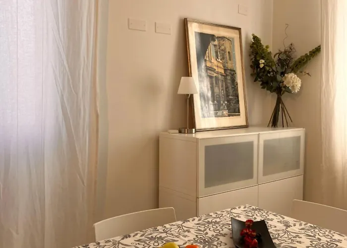 Apartament Rossena Tranquillo Appartamento, Con Giardino, Vicino Al Centro Ed All'ospedale Santa Maria Nuova Smn *