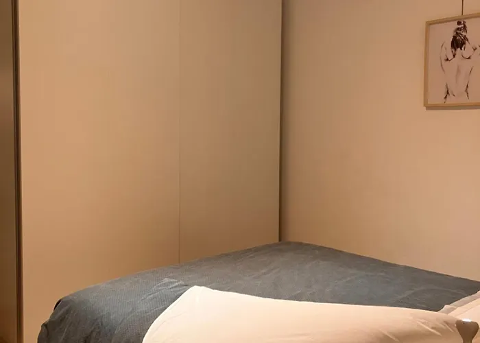 Rossena Tranquillo Appartamento, Con Giardino, Vicino Al Centro Ed All'ospedale Santa Maria Nuova Smn * Reggio nell'Emilia