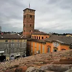 Διαμέρισμα Rossena Tranquillo Appartamento, Con Giardino, Vicino Al Centro Ed All'ospedale Santa Maria Nuova Smn *