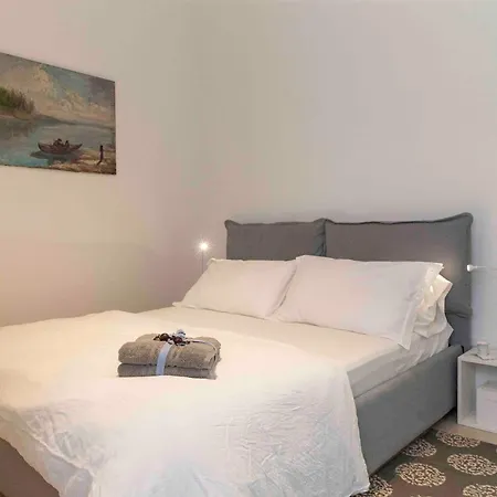 Apartamento Rossena Tranquillo Appartamento, Con Giardino, Vicino Al Centro Ed All'ospedale Santa Maria Nuova Smn Reggio Emilia
