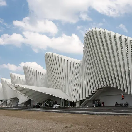 Rossena Tranquillo Appartamento, Con Giardino, Vicino Al Centro Ed All'ospedale Santa Maria Nuova Smn Apartment Reggio Emilia