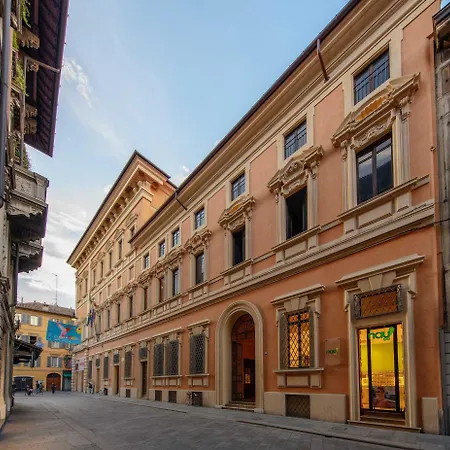 Lejlighed Rossena Tranquillo Appartamento, Con Giardino, Vicino Al Centro Ed All'ospedale Santa Maria Nuova Smn