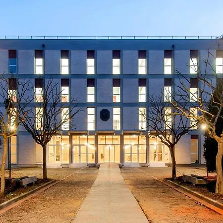 Rossena Tranquillo Appartamento, Con Giardino, Vicino Al Centro Ed All'ospedale Santa Maria Nuova Smn Apartment *