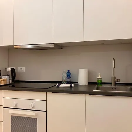 Rossena Tranquillo Appartamento, Con Giardino, Vicino Al Centro Ed All'ospedale Santa Maria Nuova Smn *