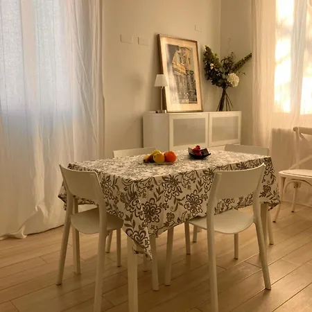 Rossena Tranquillo Appartamento, Con Giardino, Vicino Al Centro Ed All'ospedale Santa Maria Nuova Smn