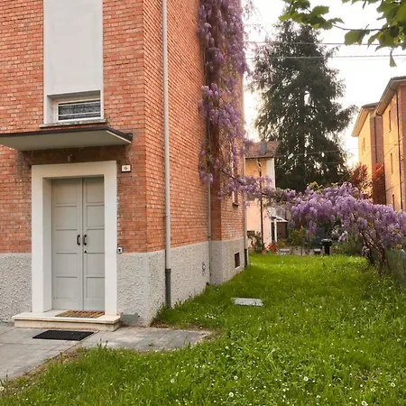 Lejlighed Rossena Tranquillo Appartamento, Con Giardino, Vicino Al Centro Ed All'ospedale Santa Maria Nuova Smn *
