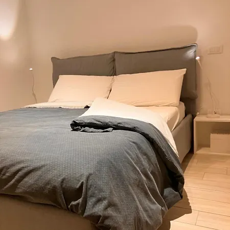 Rossena Tranquillo Appartamento, Con Giardino, Vicino Al Centro Ed All'ospedale Santa Maria Nuova Smn * Reggio Emilia