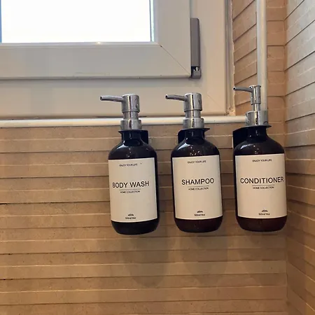 Rossena Tranquillo Appartamento, Con Giardino, Vicino Al Centro Ed All'ospedale Santa Maria Nuova Smn * Reggio Emilia