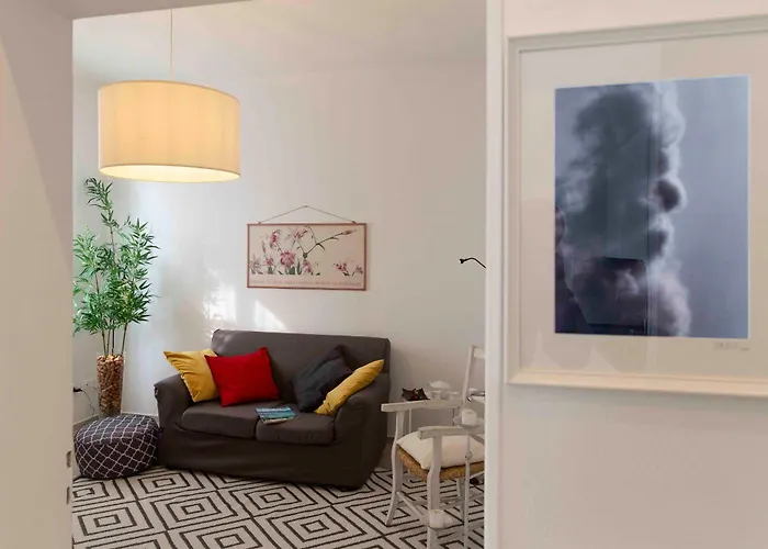 Rossena Tranquillo Appartamento, Con Giardino, Vicino Al Centro Ed All'ospedale Santa Maria Nuova Smn * Reggio nell'Emilia