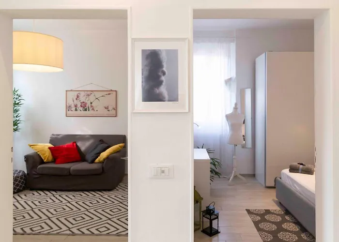 Rossena Tranquillo Appartamento, Con Giardino, Vicino Al Centro Ed All'ospedale Santa Maria Nuova Smn Apartment *