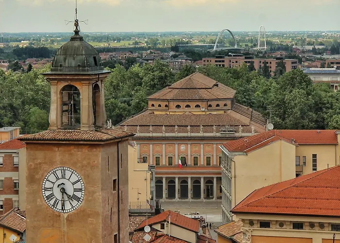Rossena Tranquillo Appartamento, Con Giardino, Vicino Al Centro Ed All'ospedale Santa Maria Nuova Smn Apartment *