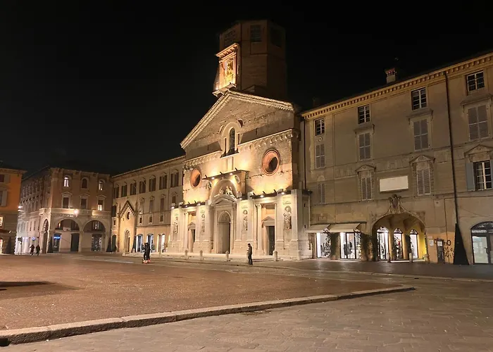 Rossena Tranquillo Appartamento, Con Giardino, Vicino Al Centro Ed All'ospedale Santa Maria Nuova Smn * Reggio nell'Emilia