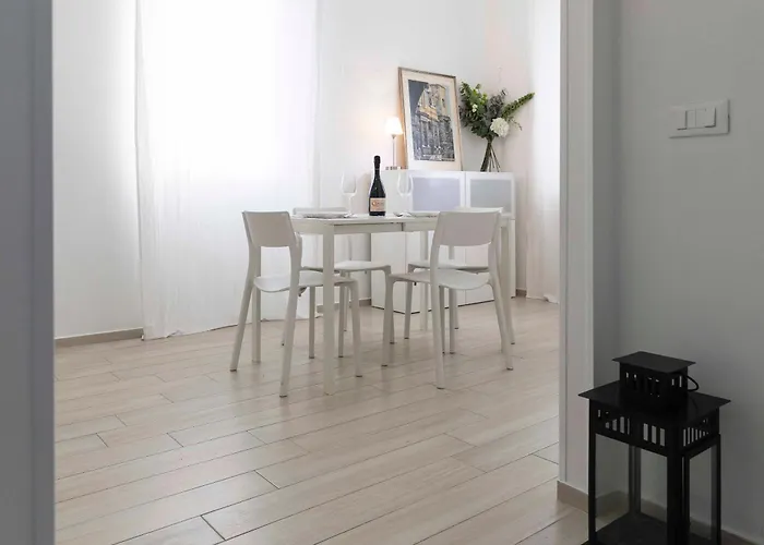 Rossena Tranquillo Appartamento, Con Giardino, Vicino Al Centro Ed All'ospedale Santa Maria Nuova Smn *